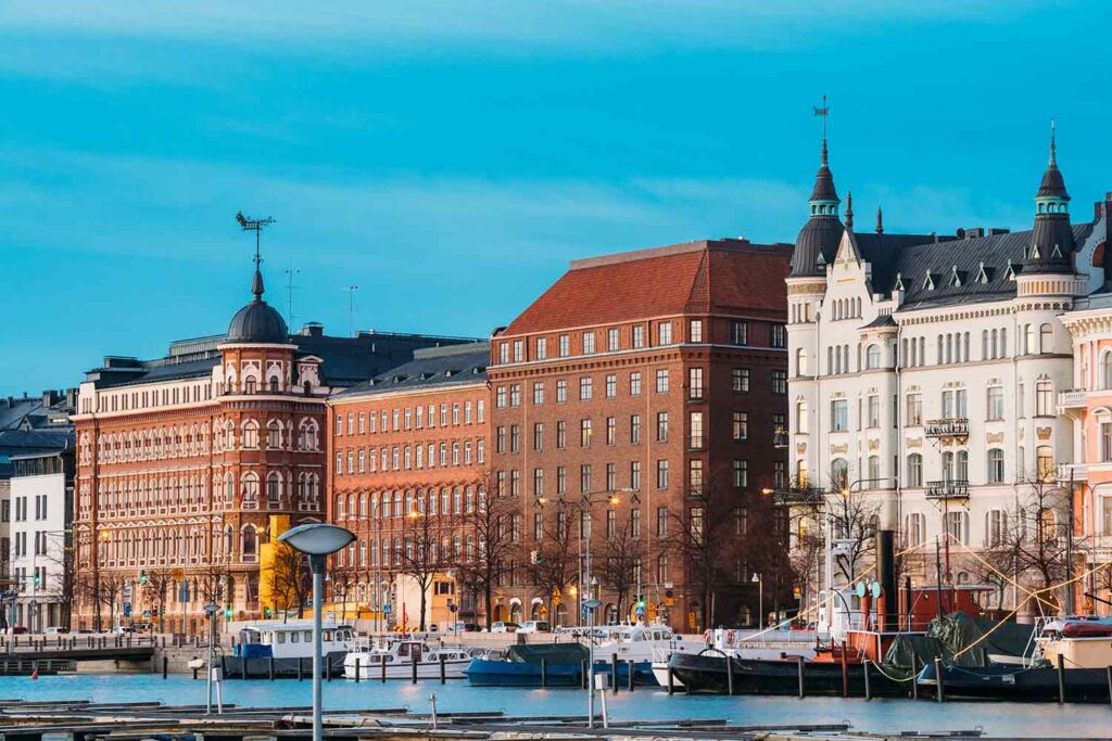 Finlandia ofrece bono bebé a parejas que quieran viajar y vivir en el país